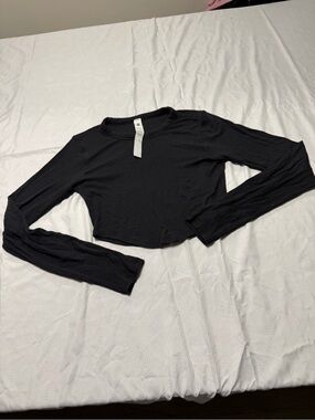 lululemon athletica hold tight Black Long-Sleeve Cropped Tee